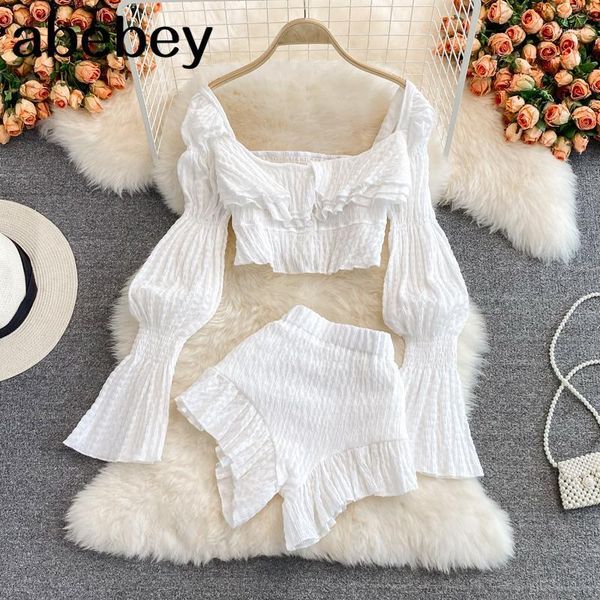 women's tracksuits 2021 spring autumn fashion square collar flare sleeve short solid + ruffles high waist wide leg shorts two-piece set, Gray
women's tracksuits 2021 spring autumn fashion square collar flare sleeve short solid + ruffles high waist wide leg shorts two-piece set, Gray