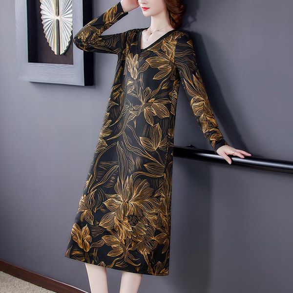 casual dresses chikichi 2021 spring and autumn fashion elegant v-neck printed long-sleeved mid-length straight dress women, Black;gray
casual dresses chikichi 2021 spring and autumn fashion elegant v-neck printed long-sleeved mid-length straight dress women, Black;gray