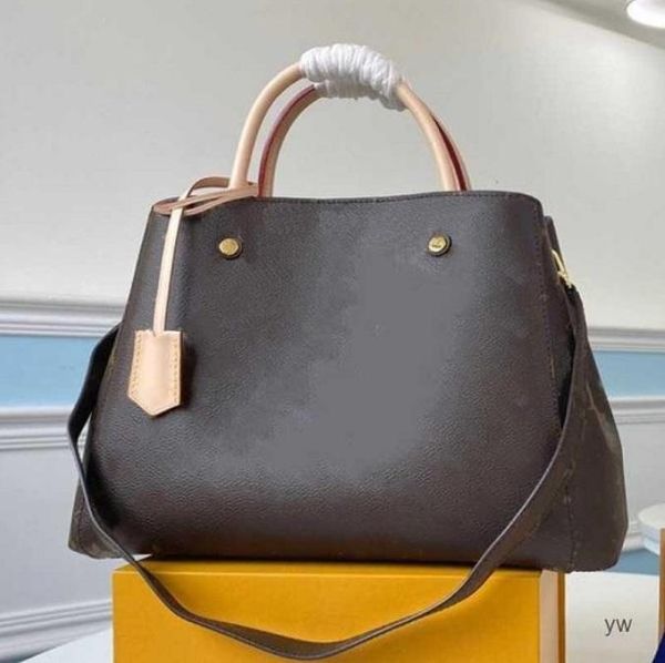 21s designers women shoulder handbags messenger travel bag classic style fashion flowers lady totes luxury handbags speedy with gold key loc, Black
21s designers women shoulder handbags messenger travel bag classic style fashion flowers lady totes luxury handbags speedy with gold key loc, Black