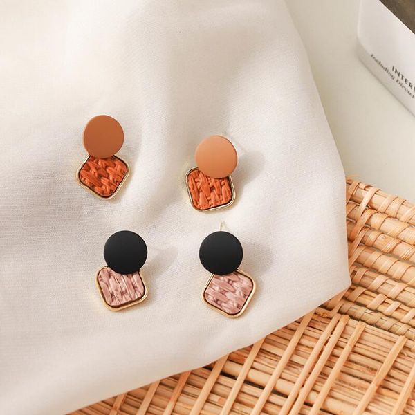stud 2021 vintage elegant geometric round plaid coffee color earrings for women statement cloth fabric jewelry, Golden;silver
stud 2021 vintage elegant geometric round plaid coffee color earrings for women statement cloth fabric jewelry, Golden;silver