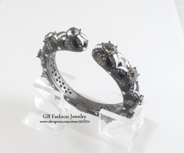 bangle graybirds brand fashion bangles gold and gun black pated crystal enamel white colors mixed gb0889
bangle graybirds brand fashion bangles gold and gun black pated crystal enamel white colors mixed gb0889