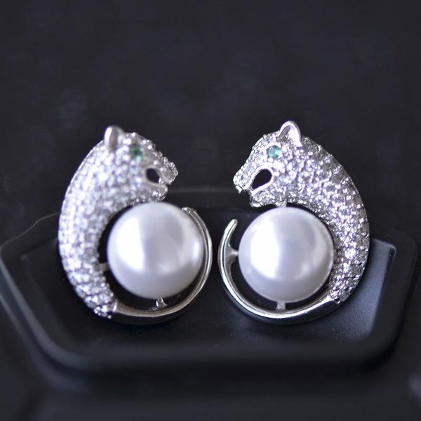 stud ljhmy panther earrings for women white freshwater pearl leopard fashion jewelry zircon, Golden;silver
stud ljhmy panther earrings for women white freshwater pearl leopard fashion jewelry zircon, Golden;silver