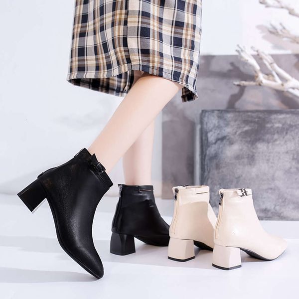designer thin martin women's new buckle middle thick plush short small heel boots autumn and winter, White;red
designer thin martin women's new buckle middle thick plush short small heel boots autumn and winter, White;red