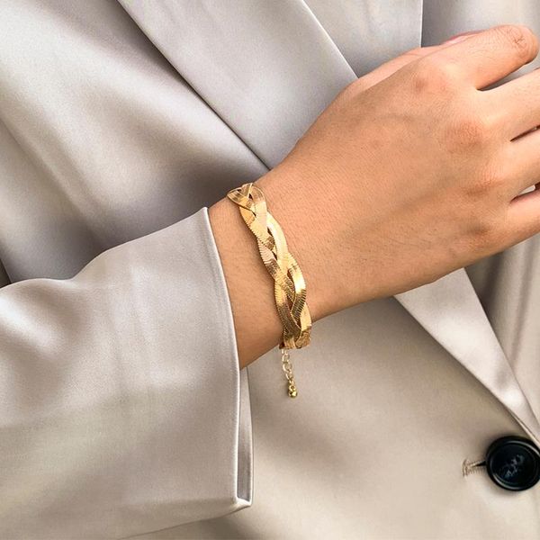 charm bracelets lacteo 2021 unique twisted snake metal chain bracelet vintage flat blade aircraft link bangle jewelry accessories for women, Golden;silver
charm bracelets lacteo 2021 unique twisted snake metal chain bracelet vintage flat blade aircraft link bangle jewelry accessories for women, Golden;silver