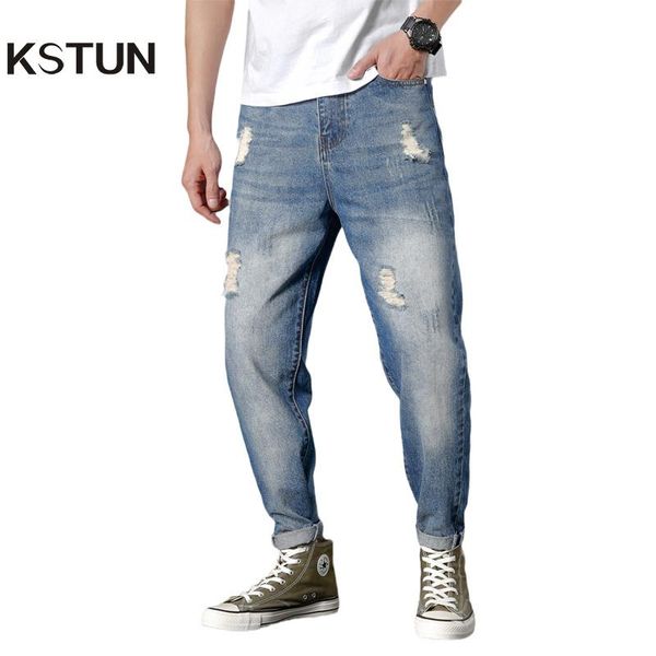 men's jeans ripped men denim pants light blue distressed loose fit hollow out hip hop streetwear trousers baggy
men's jeans ripped men denim pants light blue distressed loose fit hollow out hip hop streetwear trousers baggy