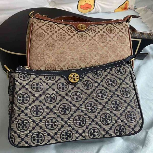 tb new canvas printed single shoulder diagonal armpit holding envelope leisure women's bag
tb new canvas printed single shoulder diagonal armpit holding envelope leisure women's bag