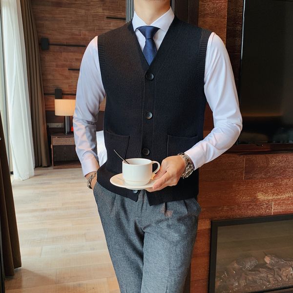 New Style Neck Sweater Vest Men's Clothing with No Manly Sleeves Vests Thin Game Adjusting Front Pockets Pull V0WX, White;black
New Style Neck Sweater Vest Men's Clothing with No Manly Sleeves Vests Thin Game Adjusting Front Pockets Pull V0WX, White;black