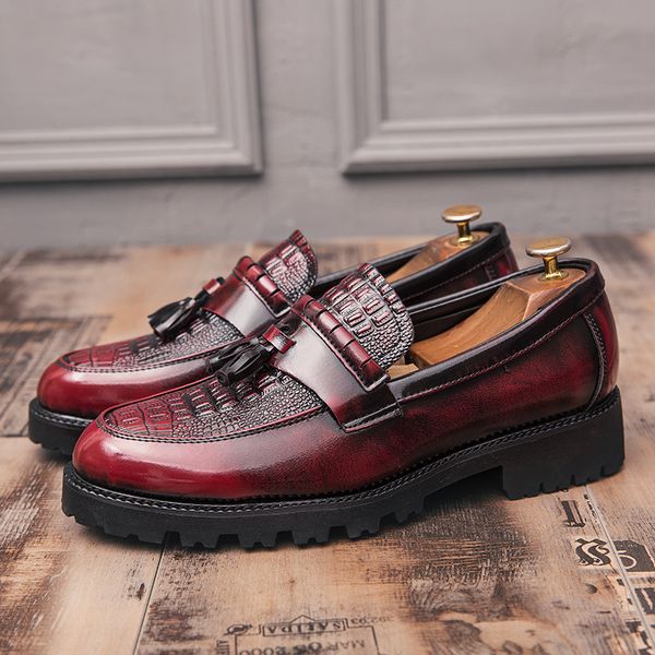 men loafers moccasins slip on single shoes big size 38-45 red high-grade leather driving wedding boat shoes for men, Black
men loafers moccasins slip on single shoes big size 38-45 red high-grade leather driving wedding boat shoes for men, Black