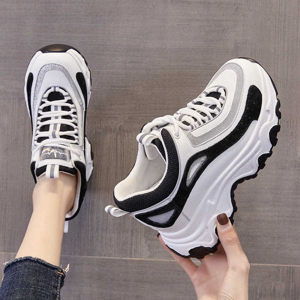 inner heightening daddy sho women's 2021 autumn thick soled leisure sports korean version
inner heightening daddy sho women's 2021 autumn thick soled leisure sports korean version