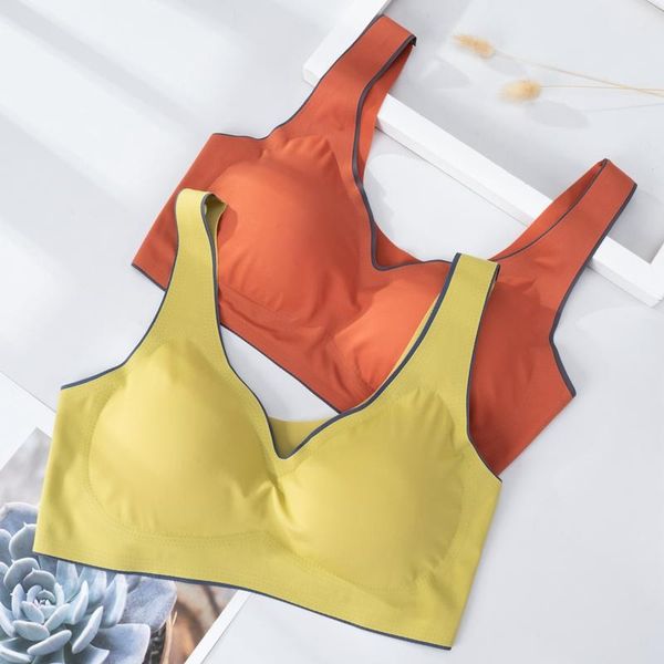 gym clothing seamless bras plus size bra -2xl for women wire solid color underwear non-adjusted straps with pad vest bralette, White;black
gym clothing seamless bras plus size bra -2xl for women wire solid color underwear non-adjusted straps with pad vest bralette, White;black