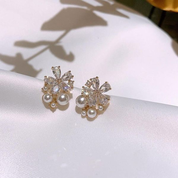 2020 new arrival dominated fashion elegant crystal flowers earrings contracted small sweet shiny pearl women stud earrings1, Golden;silver
2020 new arrival dominated fashion elegant crystal flowers earrings contracted small sweet shiny pearl women stud earrings1, Golden;silver