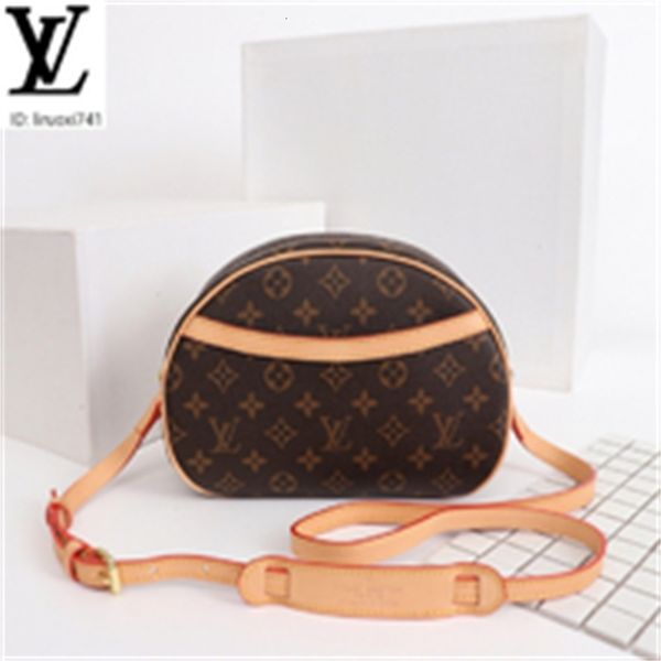 brand designer luxury pc1d m51221 old flower middle age bag apple bag women handbags iconic bags handles shoulder bags totes cross body, Red;black
brand designer luxury pc1d m51221 old flower middle age bag apple bag women handbags iconic bags handles shoulder bags totes cross body, Red;black