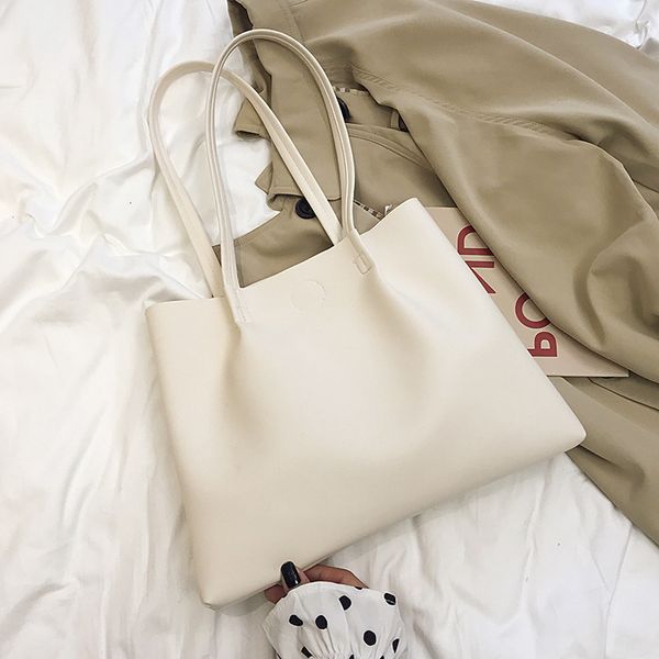 commuting large capacity tote 2021 new fashion net red one shoulder messenger bag women's college student class
commuting large capacity tote 2021 new fashion net red one shoulder messenger bag women's college student class