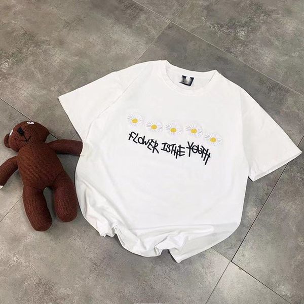 luxury tracksuits new color summer 21ss fashion five spring daisy embroidery korean short sleeve t-shirt for, Gray
luxury tracksuits new color summer 21ss fashion five spring daisy embroidery korean short sleeve t-shirt for, Gray
