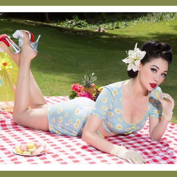two piece dress le palais vintage 2021 original pin up daisy pattern short and high waist pantskirt 2 sets womens outfits, White
two piece dress le palais vintage 2021 original pin up daisy pattern short and high waist pantskirt 2 sets womens outfits, White
