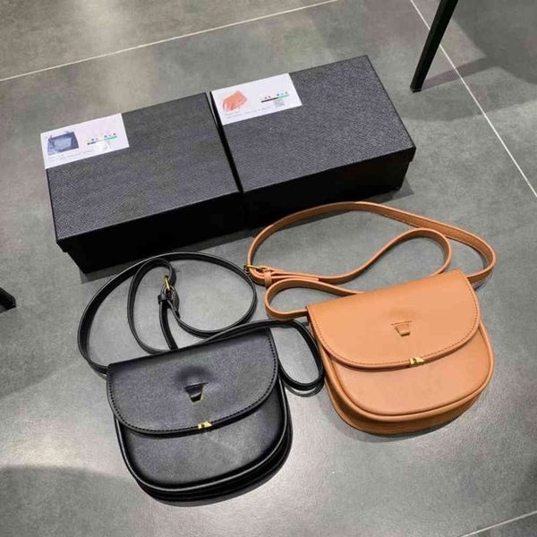 2021 new fashion saddle bag, luxury design shoulder bags, 2 colors, materials, ultra-low price, manufacturer direct sales
2021 new fashion saddle bag, luxury design shoulder bags, 2 colors, materials, ultra-low price, manufacturer direct sales
