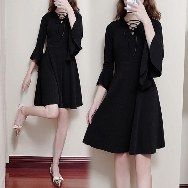 casual dresses spring autumn style women plus size fashion v-neck lacing slim solid flare sleeve dress for larger one-piece, Black;gray
casual dresses spring autumn style women plus size fashion v-neck lacing slim solid flare sleeve dress for larger one-piece, Black;gray