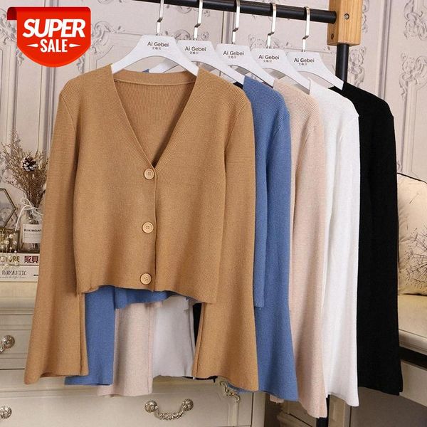 simple cardigan female v-neck woman sweater knitting 2020 spring new girl solid color long sleeve cardigan sweater short jacket #mv5s, White
simple cardigan female v-neck woman sweater knitting 2020 spring new girl solid color long sleeve cardigan sweater short jacket #mv5s, White