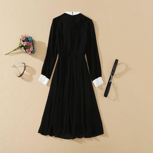 casual dresses 2021 autumn winter fashion women stand neck white black color block ruffle patchwork long sleeve classic dress work, Black;gray
casual dresses 2021 autumn winter fashion women stand neck white black color block ruffle patchwork long sleeve classic dress work, Black;gray