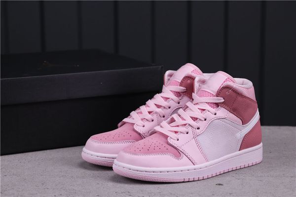 jumpman 1 1s fairy pink basketball shoes women fashion trainers luxurys designer sneakers size 36-40 with box
jumpman 1 1s fairy pink basketball shoes women fashion trainers luxurys designer sneakers size 36-40 with box