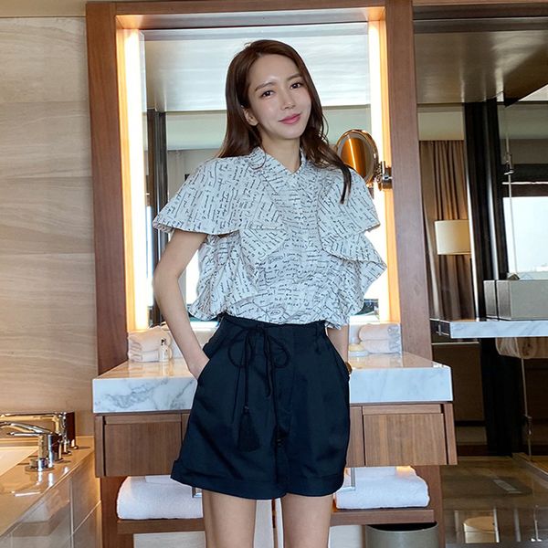 new arrival fashion for women summer elegant loose print shirt and short pant temperament office lady fresh two piece sets aes8, Black;gray
new arrival fashion for women summer elegant loose print shirt and short pant temperament office lady fresh two piece sets aes8, Black;gray