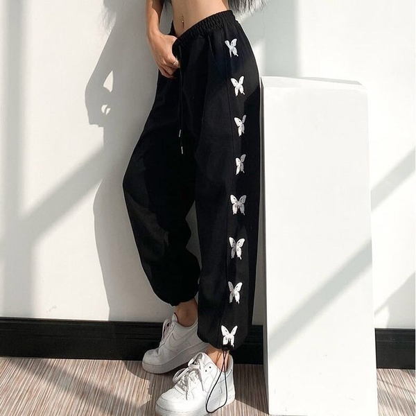 korean style sweatpants women spring fashion 2021 pring joggers women streetwear black high waist casual trousers, Black;white
korean style sweatpants women spring fashion 2021 pring joggers women streetwear black high waist casual trousers, Black;white