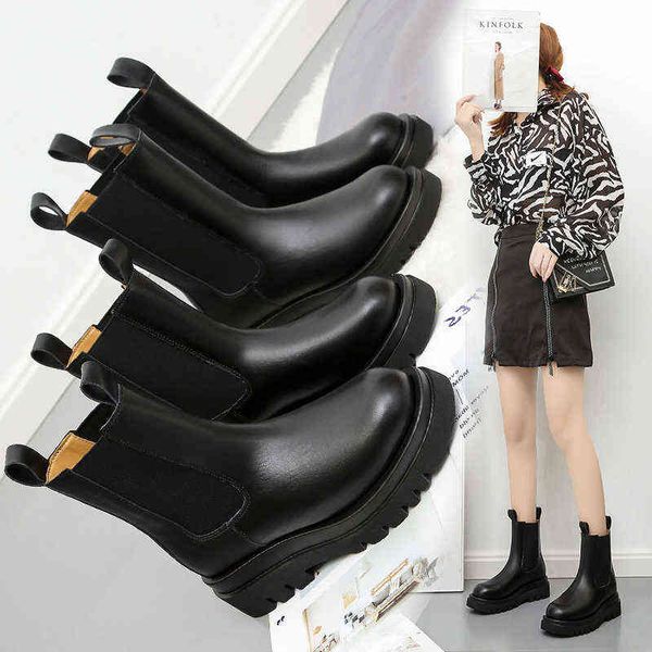 real leather women ankle boots fashion platform warm fur high heel winter shoes woman casual footwear size 35-40 y1105, Black
real leather women ankle boots fashion platform warm fur high heel winter shoes woman casual footwear size 35-40 y1105, Black
