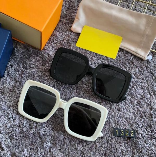 2021 luxury designer sunglasses for men women mens adumbral sun glasses fashion beach accessories with gift box, White;black
2021 luxury designer sunglasses for men women mens adumbral sun glasses fashion beach accessories with gift box, White;black