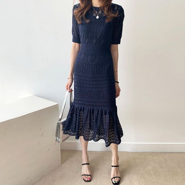 new arrival fashion for women autumn elegant bouncy hollow out knitting bodycon mermaid dress two piece sets pqck, Black
new arrival fashion for women autumn elegant bouncy hollow out knitting bodycon mermaid dress two piece sets pqck, Black