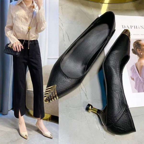 dress shoes nude color high heels fashion 7 cmthin pumps patent leather red sole single wedding banquet woman, Black
dress shoes nude color high heels fashion 7 cmthin pumps patent leather red sole single wedding banquet woman, Black