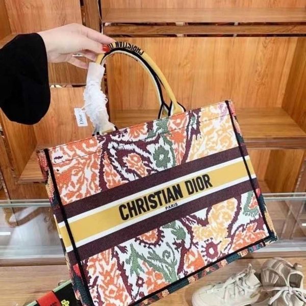 embroidered bag fashion women's canvas shopping bag fashionable flower versatile retro luxuryss designerss yw
embroidered bag fashion women's canvas shopping bag fashionable flower versatile retro luxuryss designerss yw
