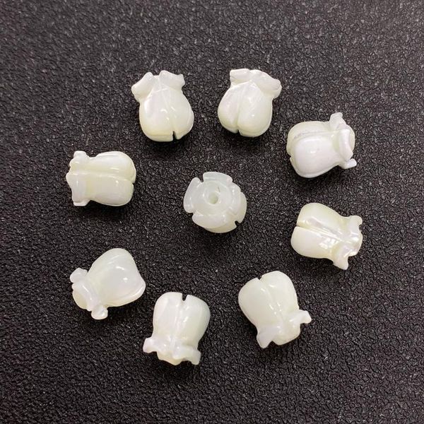 other white natural mother of pearl shell beads carved flower charms diy seashell for jewelry making accessory charm bracelet
other white natural mother of pearl shell beads carved flower charms diy seashell for jewelry making accessory charm bracelet