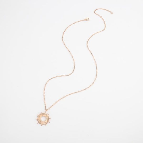 pendant necklaces arrival soleil sun flower necklace for woman beach girl aloha as summer jewelry, Silver
pendant necklaces arrival soleil sun flower necklace for woman beach girl aloha as summer jewelry, Silver