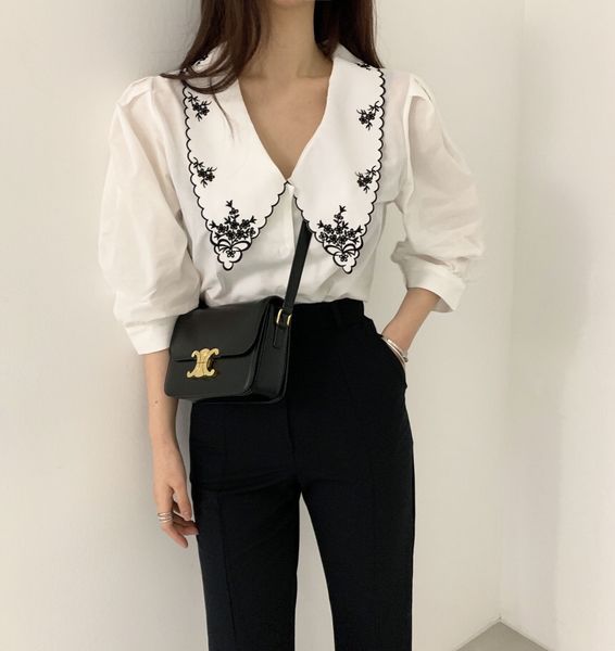 vintage contrast color wave line lapel collar embroidery shirt chic puff sleeve women blouse korean clothes, White
vintage contrast color wave line lapel collar embroidery shirt chic puff sleeve women blouse korean clothes, White