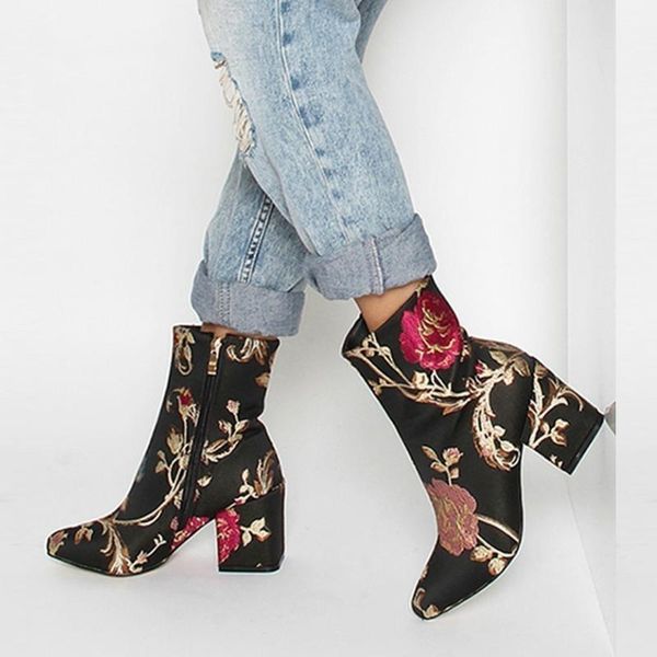 boots 2021 fashion big size women's genuine suede leather embroidery flower med heel comfort autumn ankle short booties shoes, Black
boots 2021 fashion big size women's genuine suede leather embroidery flower med heel comfort autumn ankle short booties shoes, Black