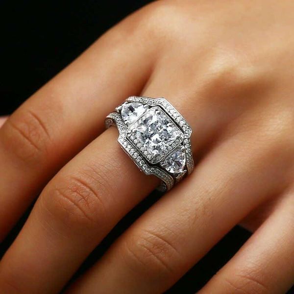 wedding rings fashion inlaid white three piece set ring charm female jewelry size 6-10, Slivery;golden
wedding rings fashion inlaid white three piece set ring charm female jewelry size 6-10, Slivery;golden