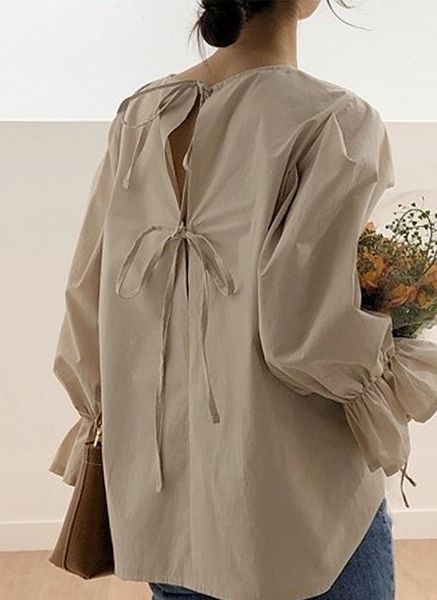 spring vintage women blouse solid flare sleeve chic bowknot hollow female girl swert shirts summer dating young new, White
spring vintage women blouse solid flare sleeve chic bowknot hollow female girl swert shirts summer dating young new, White