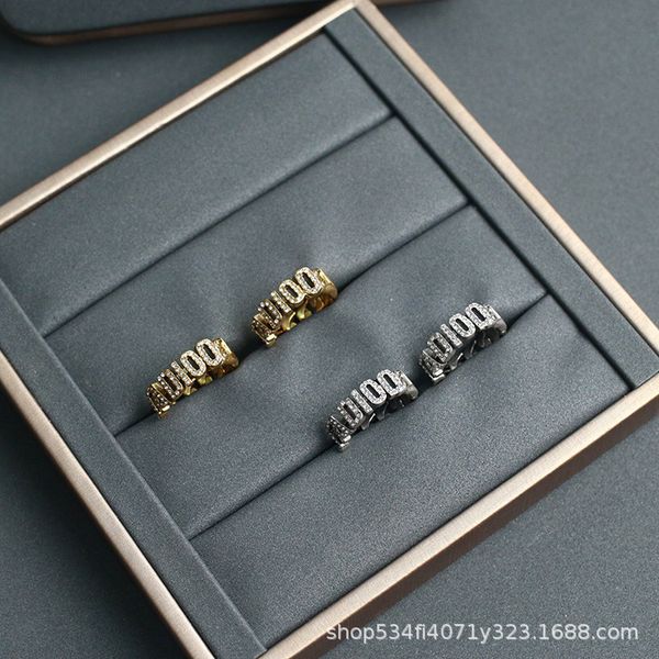 special offer 2021 luxury designer jewelry jia's new fashion letter earrings, Silver
special offer 2021 luxury designer jewelry jia's new fashion letter earrings, Silver