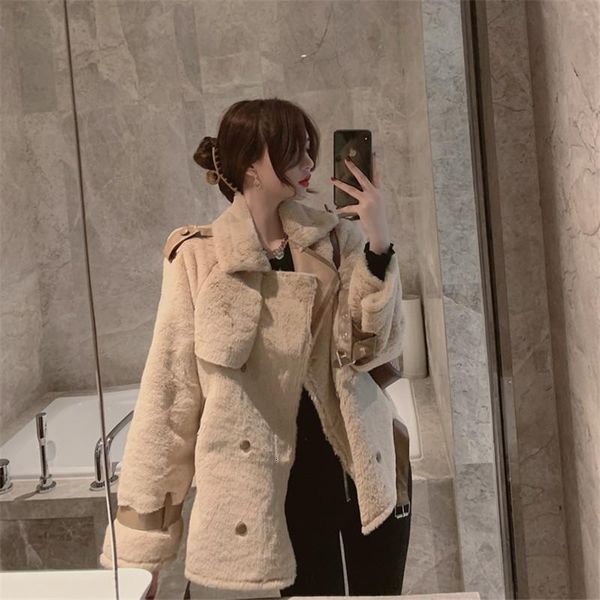 fashion lamb plush short coat ladies winter 2021 new loose long sleeve double breasted fur furry motorcycle jacket ladies a506, Black
fashion lamb plush short coat ladies winter 2021 new loose long sleeve double breasted fur furry motorcycle jacket ladies a506, Black