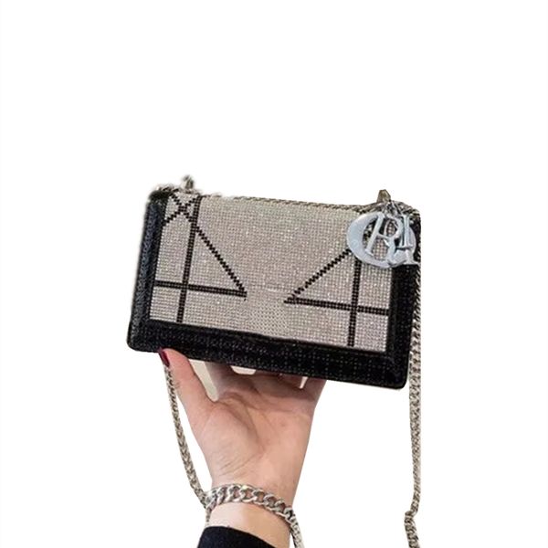 New women Bag Fashion Net Hongxian diamond inlaid Single Shoulder Messenger small square chain
New women Bag Fashion Net Hongxian diamond inlaid Single Shoulder Messenger small square chain