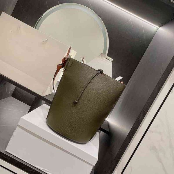 bucket bags tote messenger clutch handbag high capacity shoulder wallet women leather brand designer crossbody female purses 1225
bucket bags tote messenger clutch handbag high capacity shoulder wallet women leather brand designer crossbody female purses 1225