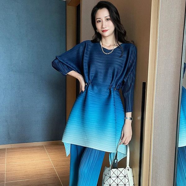 women's two piece pants spring/autumn women sets miyake pleated fashion high street three quarter t-shirts and gradient two-piece set t, White
women's two piece pants spring/autumn women sets miyake pleated fashion high street three quarter t-shirts and gradient two-piece set t, White