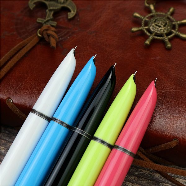 nostalgische oude stijl vulpen plastic inkt pen school kantoor schrijven levert meerdere kleuren om uit te kiezen
nostalgische oude stijl vulpen plastic inkt pen school kantoor schrijven levert meerdere kleuren om uit te kiezen