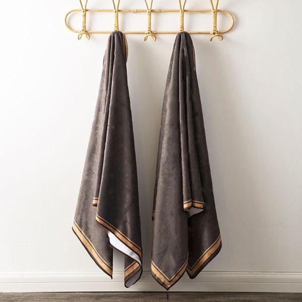 2-piece sets luxurious beach towels water absorption sports designers style bath towel size 70x140cm
2-piece sets luxurious beach towels water absorption sports designers style bath towel size 70x140cm