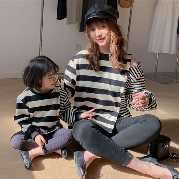 fried street parent-child mother women's drs foreign sle korean fashion off shoulder sweater 2021 new spring striped et, Blue
fried street parent-child mother women's drs foreign sle korean fashion off shoulder sweater 2021 new spring striped et, Blue