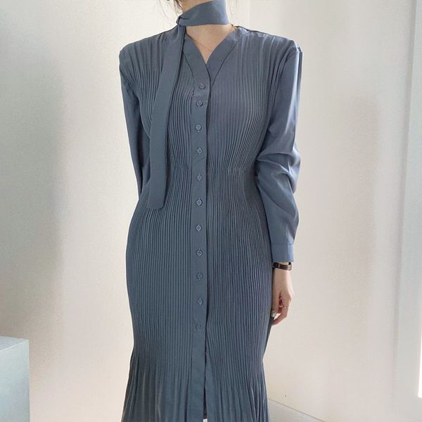 2021 new french style solid v-neck pleated single breasted lace up waist slim fit full trumpet / mermaid es women c6vg, Black;gray
2021 new french style solid v-neck pleated single breasted lace up waist slim fit full trumpet / mermaid es women c6vg, Black;gray