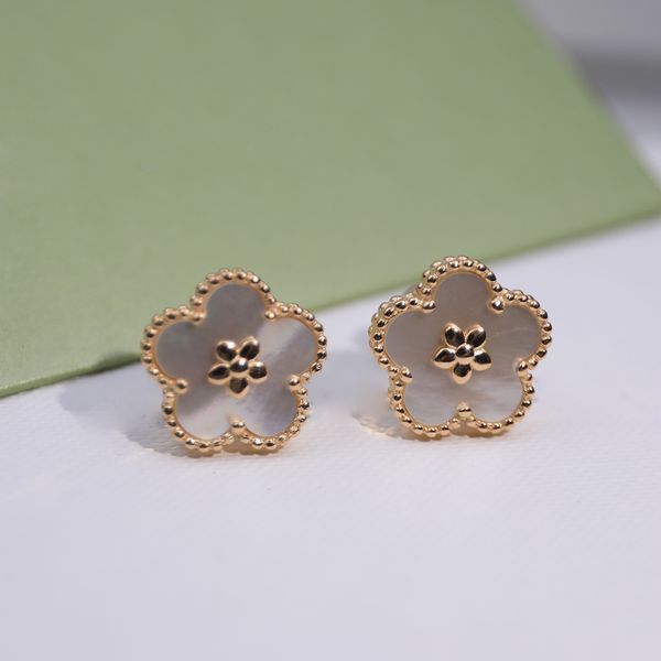 models in 2022 plum blossom earrings s925 full body sterling silver rose gold fritillaria inlaid luxury brand jewelry, Golden
models in 2022 plum blossom earrings s925 full body sterling silver rose gold fritillaria inlaid luxury brand jewelry, Golden