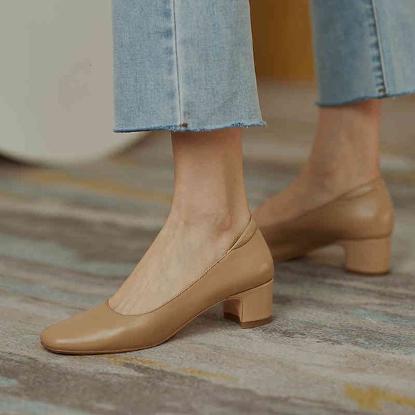 genuine female leather shoes sandals square toe slide casual thick heels fashion spring and autumn bombs size 34-40 handcrafted 5c89, Black
genuine female leather shoes sandals square toe slide casual thick heels fashion spring and autumn bombs size 34-40 handcrafted 5c89, Black