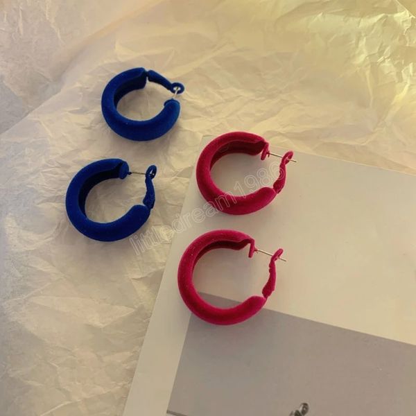 korea winter autumn cold flocking c-shaped earrings color women's hoop earrings bone girl earring summer jewelry, Golden;silver
korea winter autumn cold flocking c-shaped earrings color women's hoop earrings bone girl earring summer jewelry, Golden;silver
