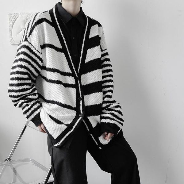 men's sweaters 2021 korean trend black white stripes cardigan sweater autumn winter long-sleeved v collar kinttwear, White;black
men's sweaters 2021 korean trend black white stripes cardigan sweater autumn winter long-sleeved v collar kinttwear, White;black